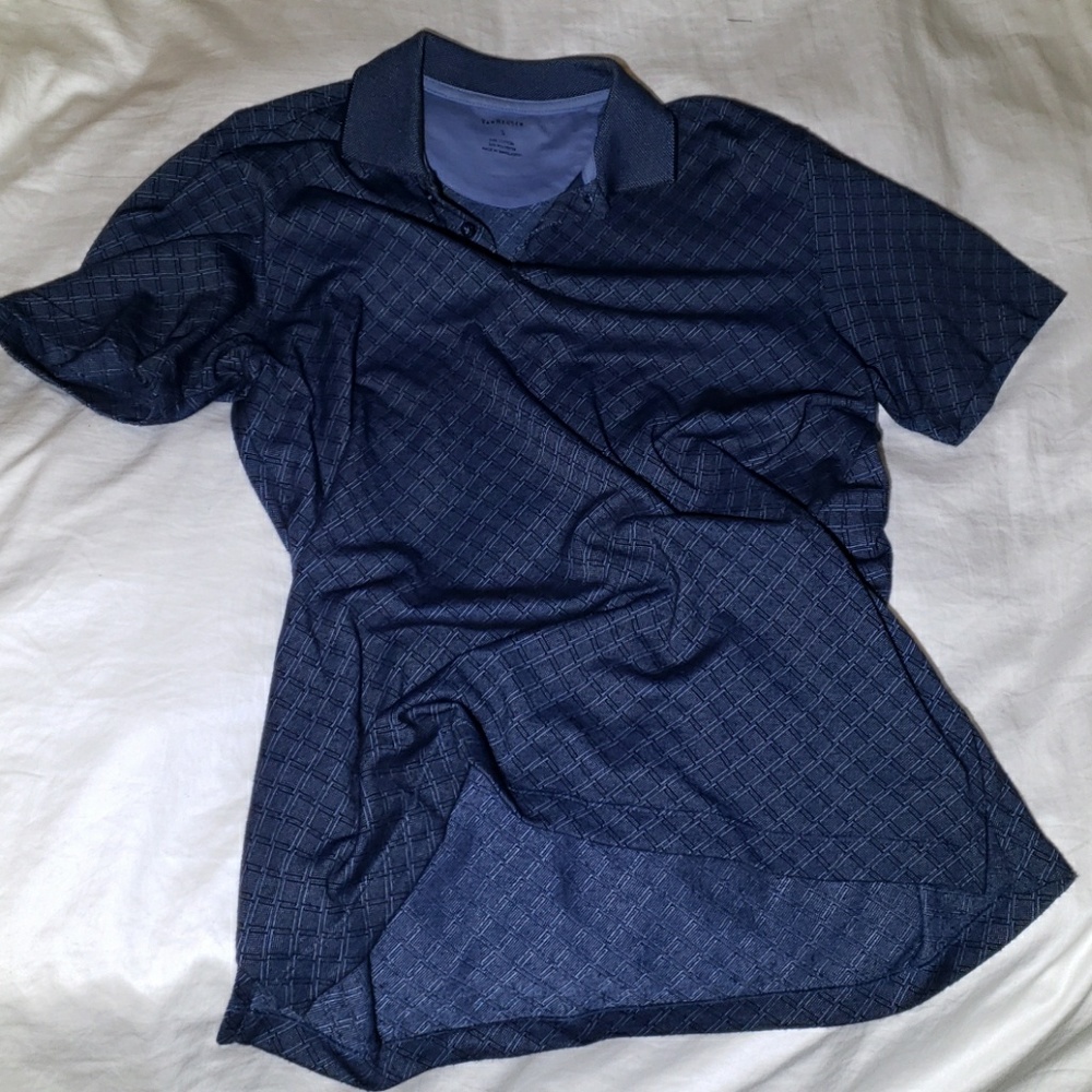 VAN HEUSEN "shark skin" polo - Men's size S